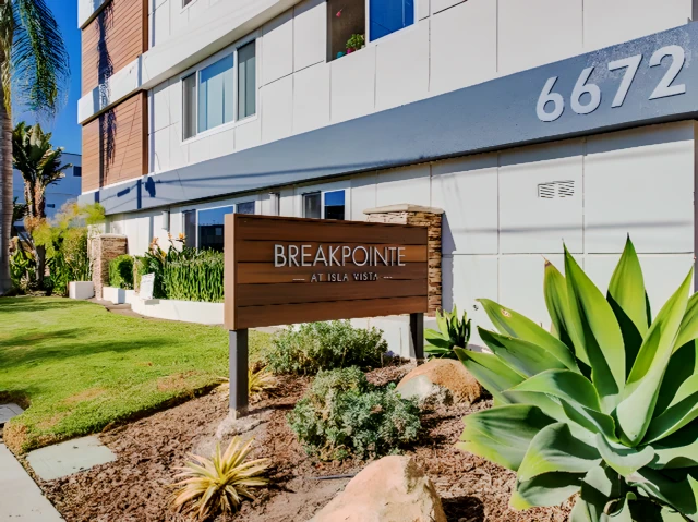 Breakpointe Coronado 1