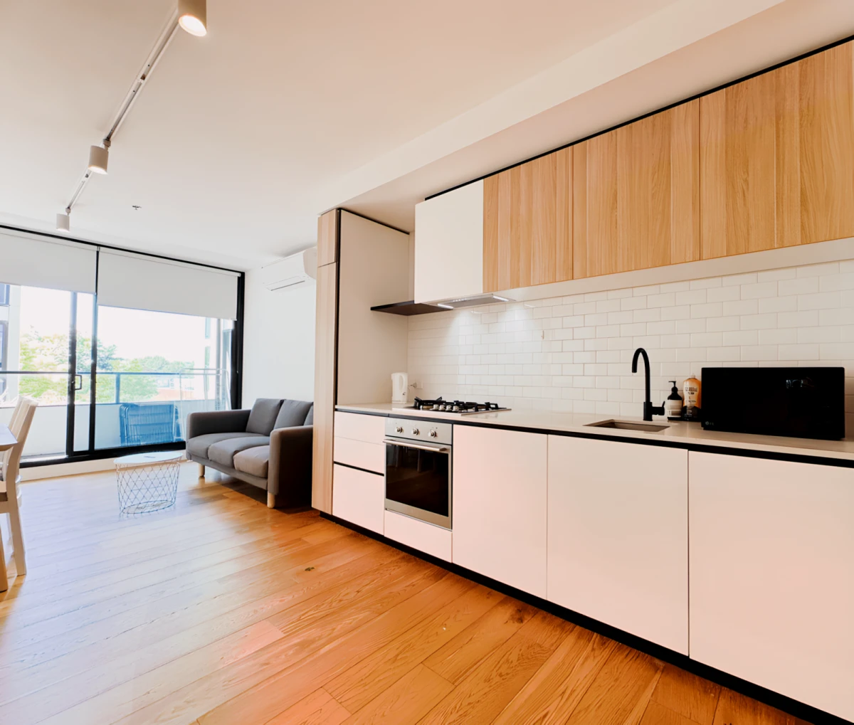 121 Rosslyn St 0