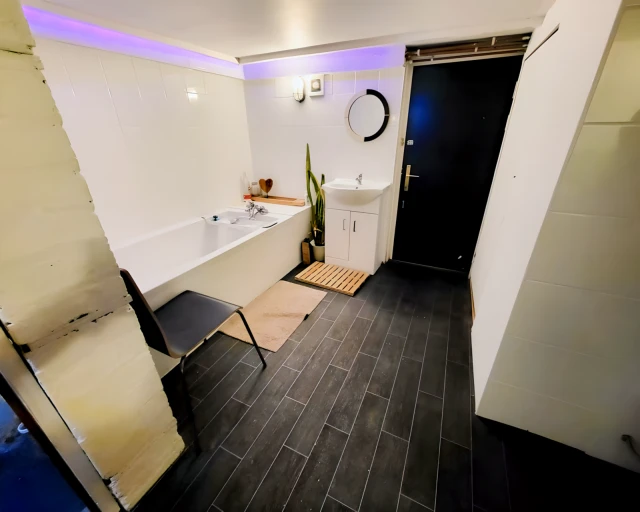 Burley Lodge Road 22477# 3