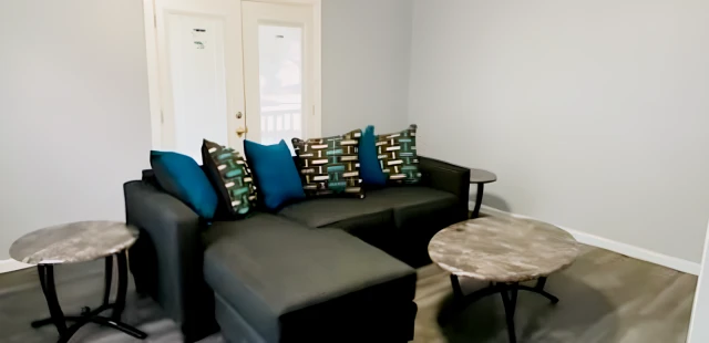 121 Lexington Ave 2
