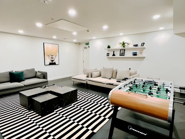 St. Peters Street 22665# 4