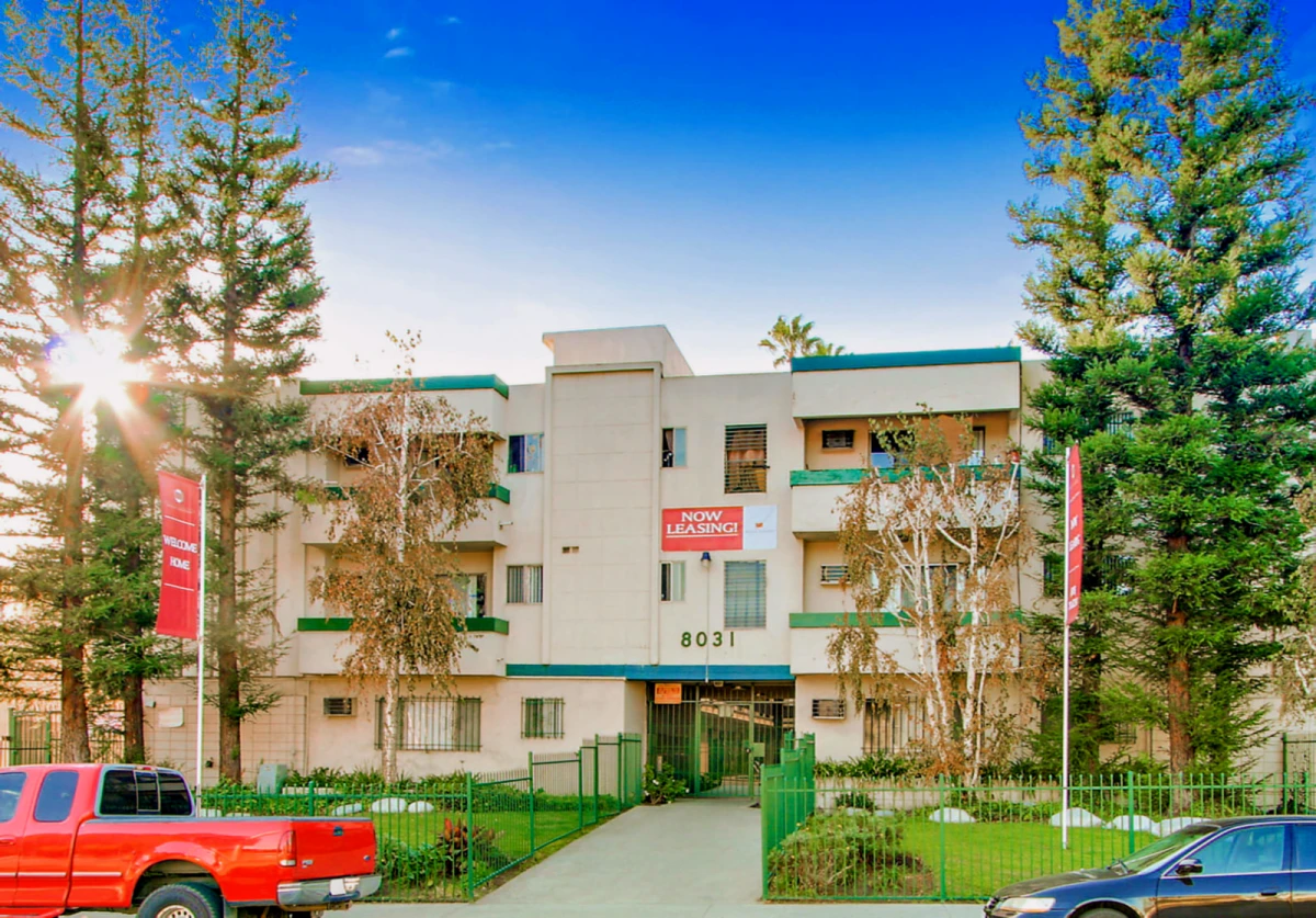 Sepulveda Manhattan Apartments 0
