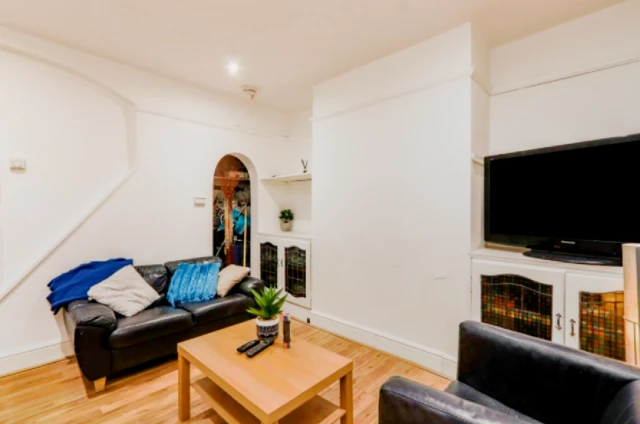 house near Colver Road 1