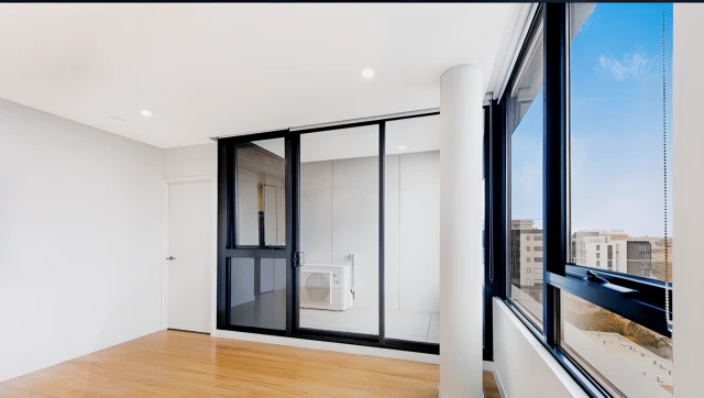 712 Station Street 4