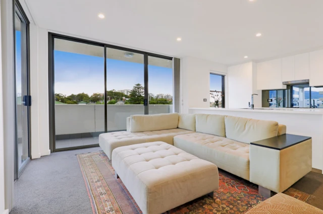 Smith Street, Wollongong 1