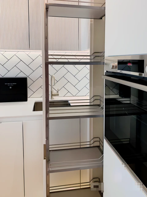 Flat , Accolade Avenue, Southall 4