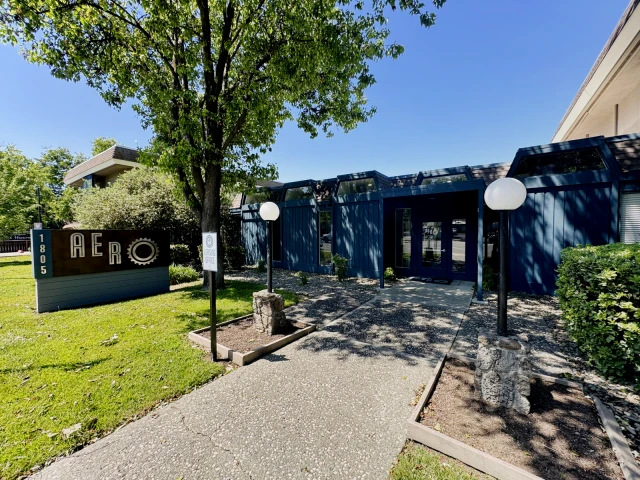 Aero Apartments