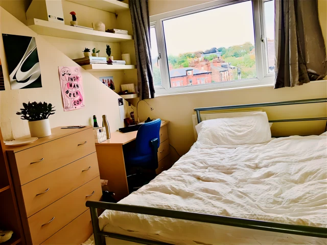 Brudenell Avenue 24208# 3