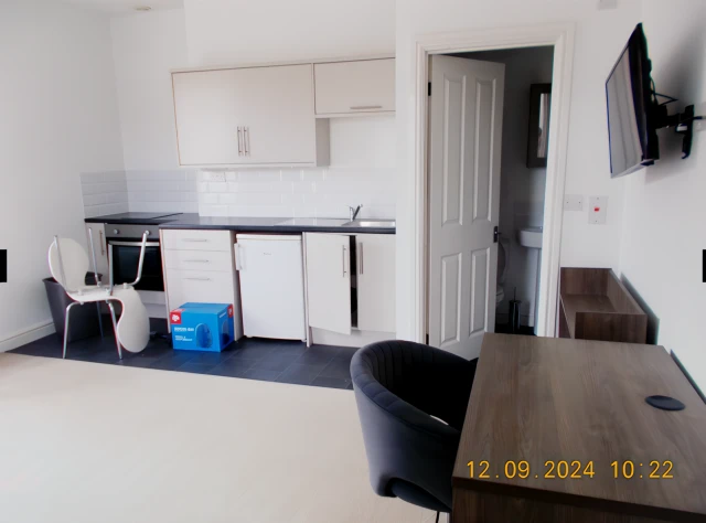 62ALMA road,BS8 2DJ 2