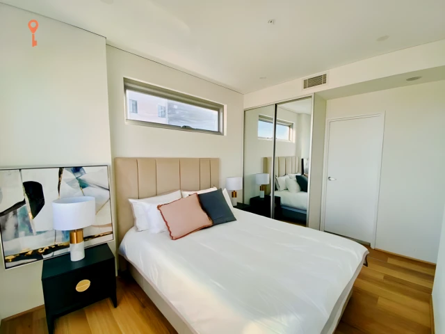 2 Robilliard St