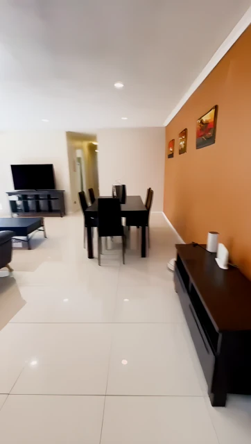 7 Keats Ave 1
