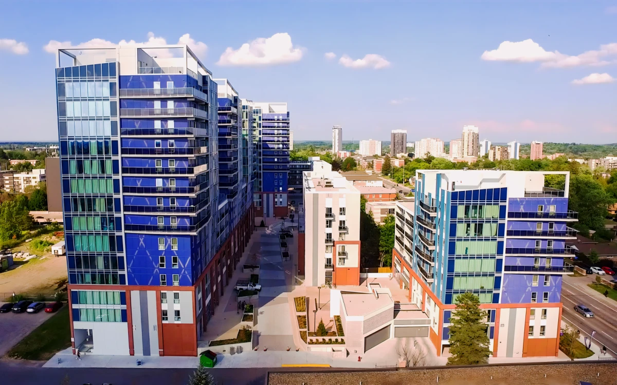 The Hub - chỗ ở sinh viên tại Nỗi thất bại Waterloo