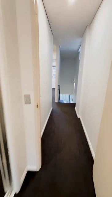2 Broome St 4