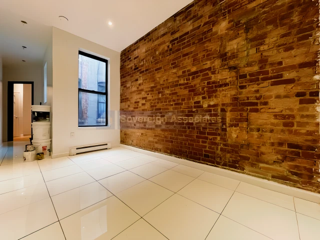 342 Manhattan Avenue 3
