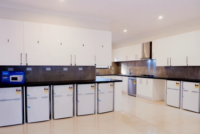 14 Arnott Street 3