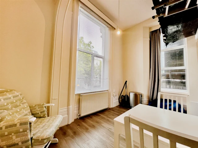 Cromwell Road, Earls Court - ロンドンの学生向け宿泊施設 - 1 Bed 1 Bath, Flat 9, 149