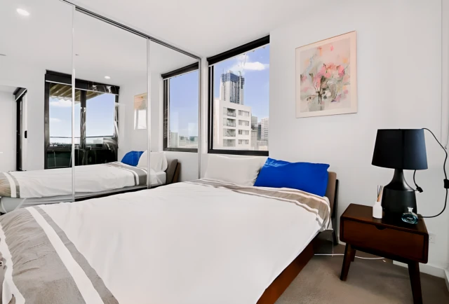 392 Spencer Street 1