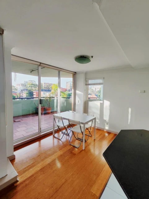 44-50 Gardeners Rd 3