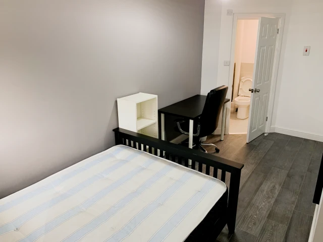 236 Sir Henry Parkes Road 3