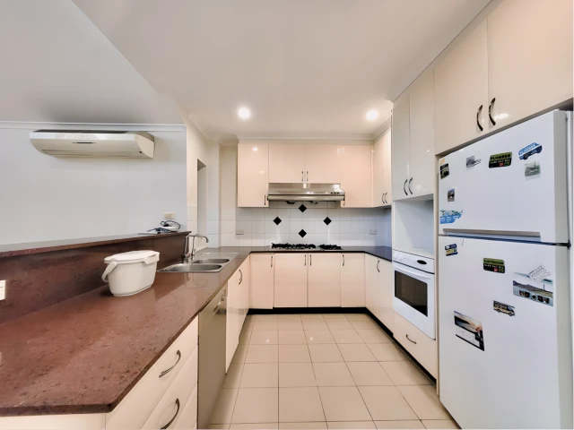 36 Daunt Ave(027) 1