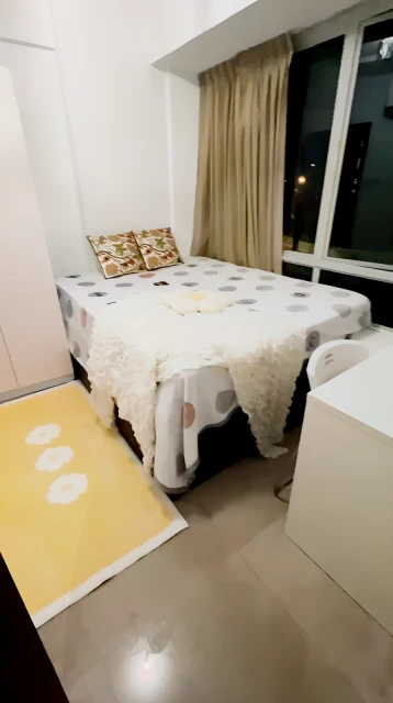 Sophia Lodge - JB 2