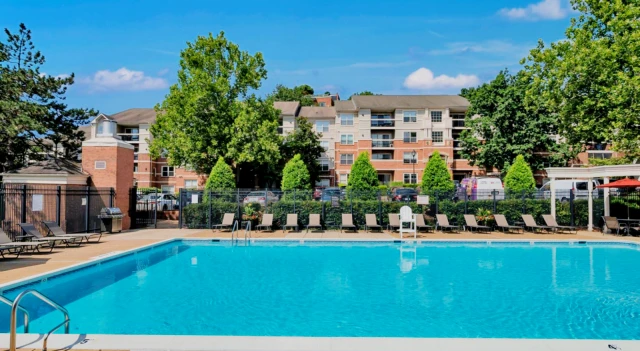 Columbia Crossing 3