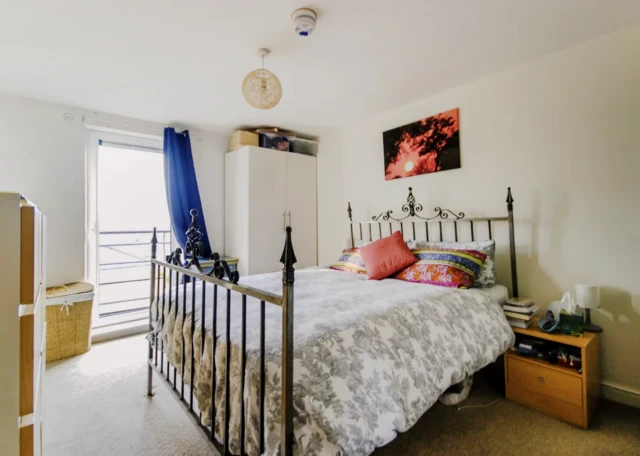 LH-Thistley Court 2