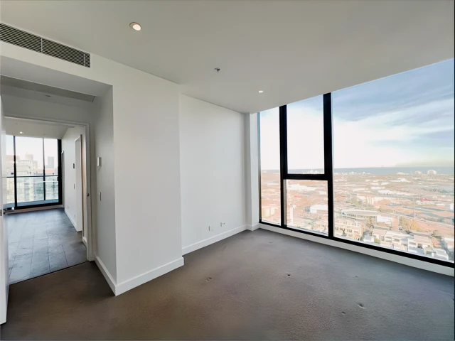 915 Collins Street 1