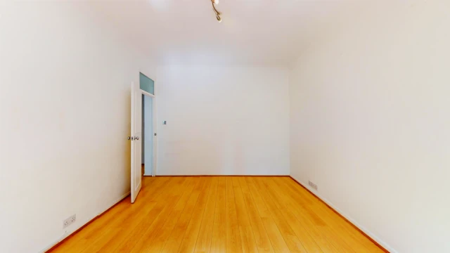 Nevern Square, Earls Court 2