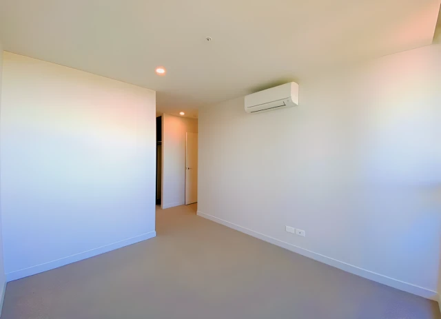 999 Whitehorse Road 2
