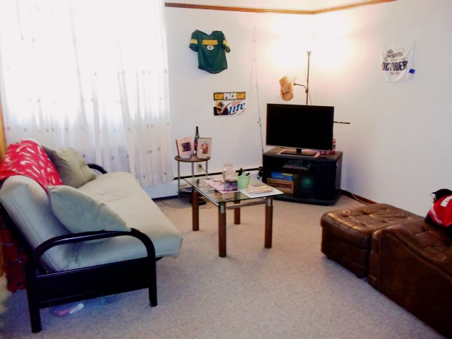 1308 Spring St 1