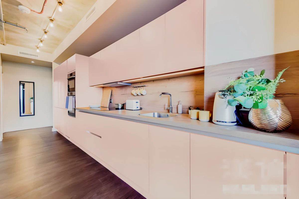 HL-The Robinson West 0