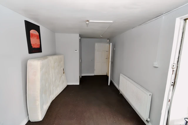 Letchworth Road 27466# 4