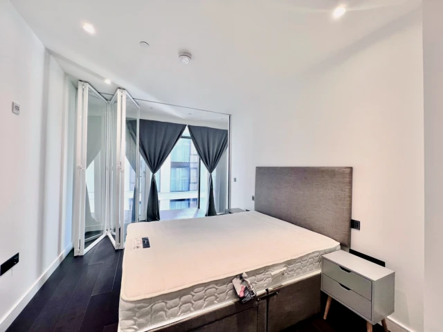 LH-8 Casson Square 2105 1