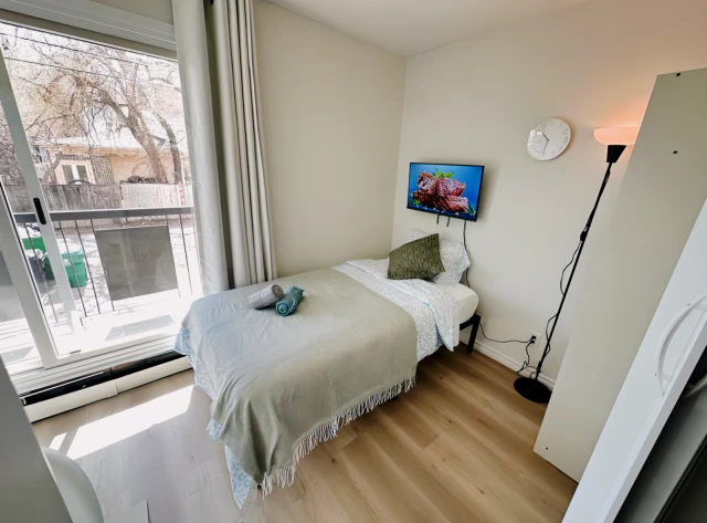 11 Avenue SW & 19 Street SW 4