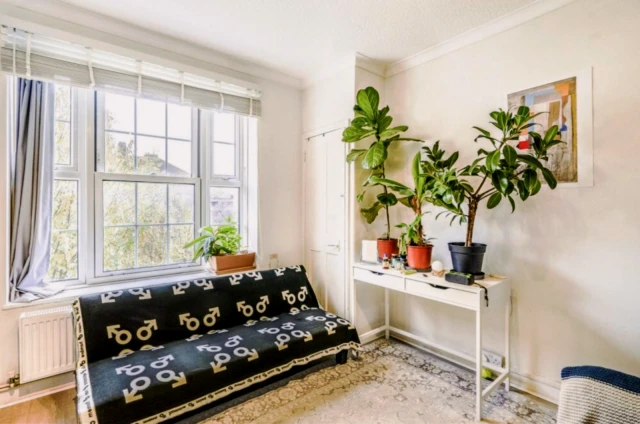 LH-County Street Borough 1