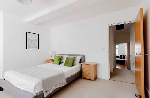 LH-Bell House 4