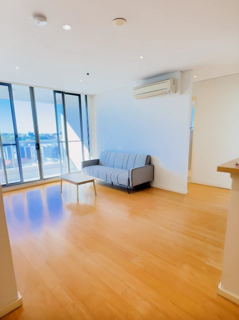 6 Lachlan Street, Waterloo 1