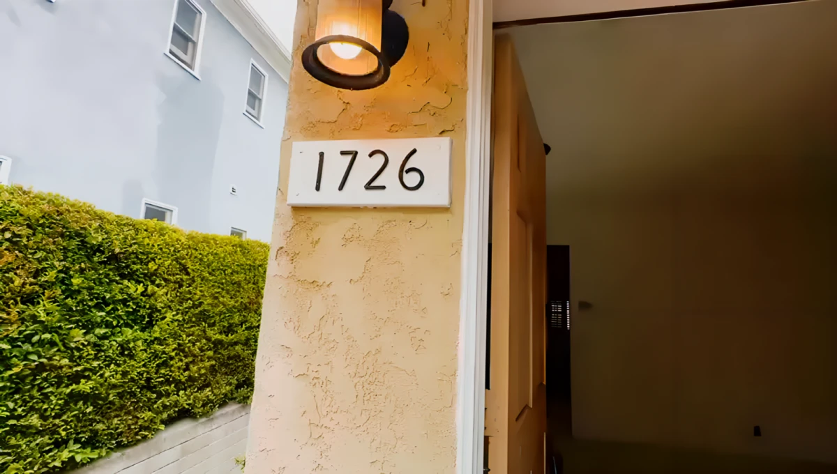 1726 Midvale Ave - ロサンゼルスの学生向け宿泊施設