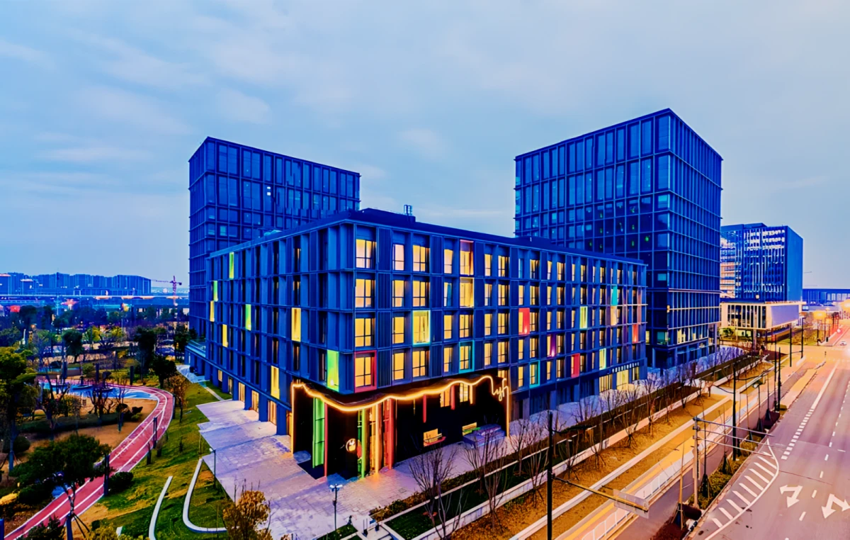 lyf Hongqiao Shanghai 0