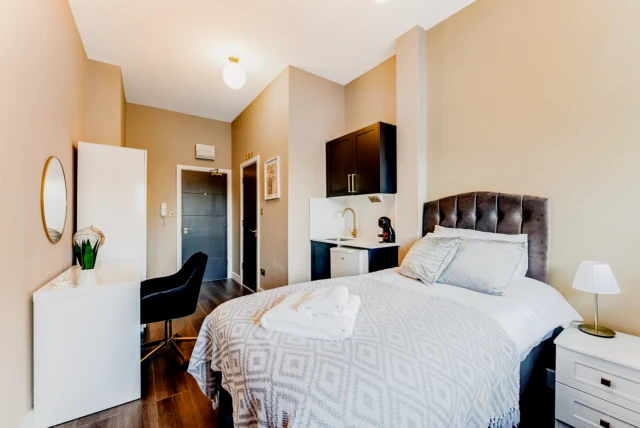 Tottenham High Road Accommodation 3