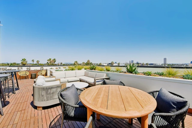 Bloom Beverly Grove 1