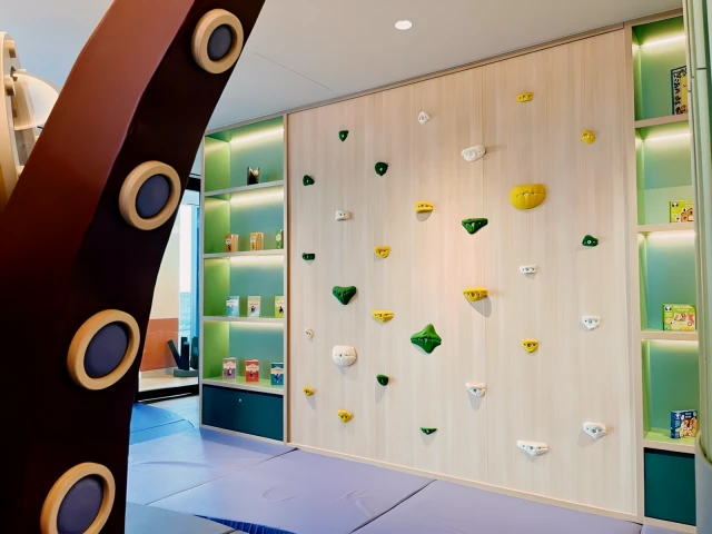 Nine Elms Lane 29027# 3