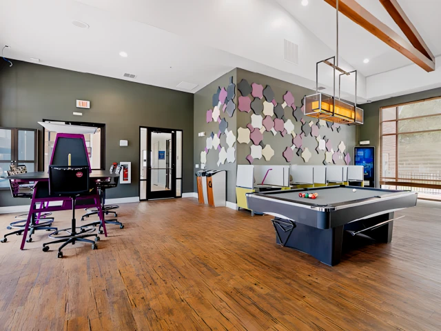 U Club on Woodward 4