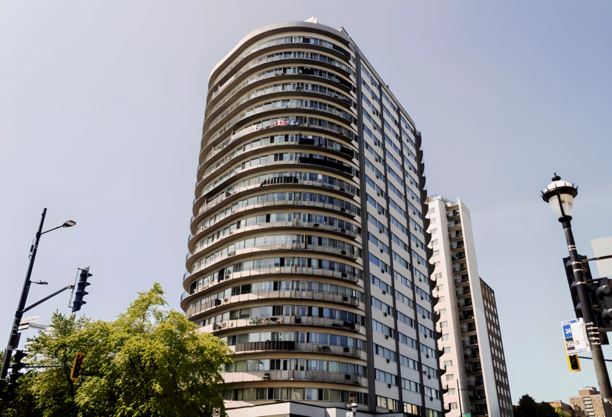 235 Sherbrooke - ที่พักนักศึกษาในมอนทรีออล