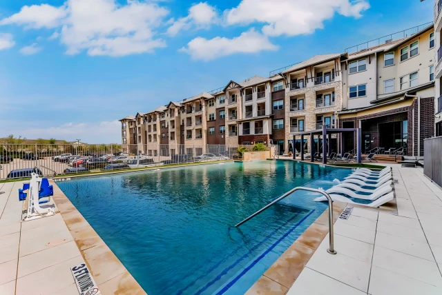 Discovery Park Apartments 1