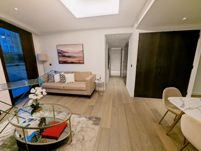 GS-One Thames City - ロンドンの学生向け宿泊施設 - 2 Bedroom 2 Bathroom Flat203
