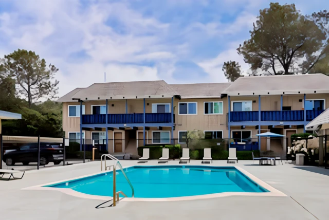 Villa Camino Apartments 4