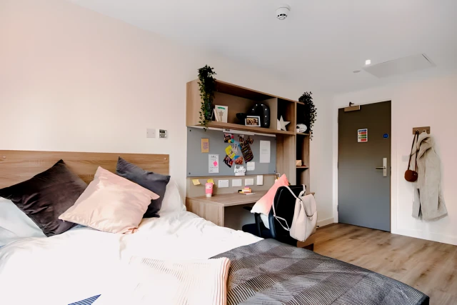 uhomes.com | Student Accommodation, Housing, Flats, Apartments for Rent