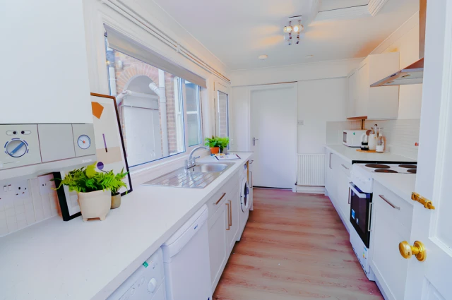 71A West Parade - alojamiento para estudiantes en Lincoln - 5 Bedroom House